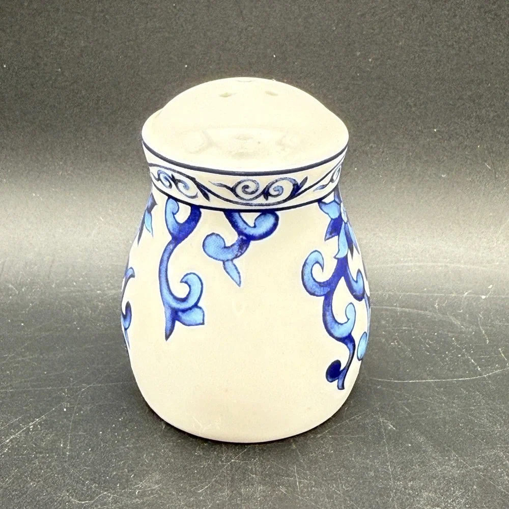 Ralph Lauren Mandarin Blue Pepper Shaker Floral Chinoiserie Traditional Classic